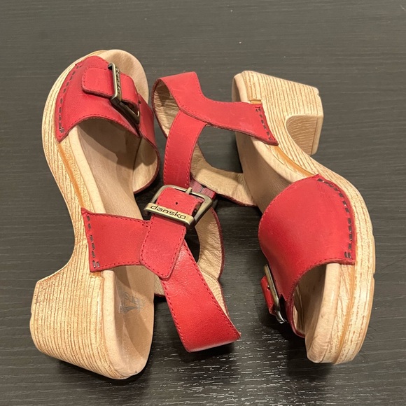 Dansko Women's Trinity Sandal Cayenne Red Comfort Size EU 38/ US 7.5-8 - Picture 9 of 12